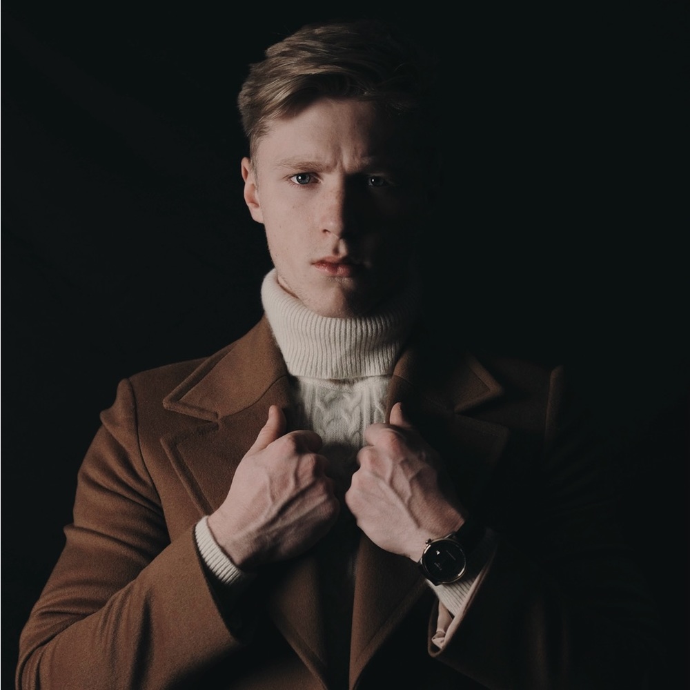 Meet your Posher, Elliot